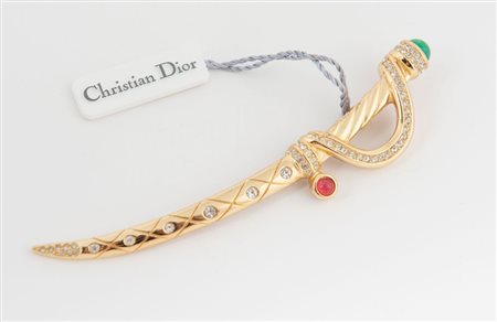 HENKEL GROSSE For Christian Dior Spilla a forma di sciabola realizzata in...