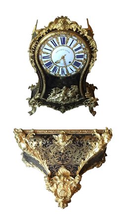  
Orologio Cartell Marchand Touissant Lenoire a Paris 1750-1800
 altezza cm 71; cm 50x23; base: altezza cm 41; cm 54x28