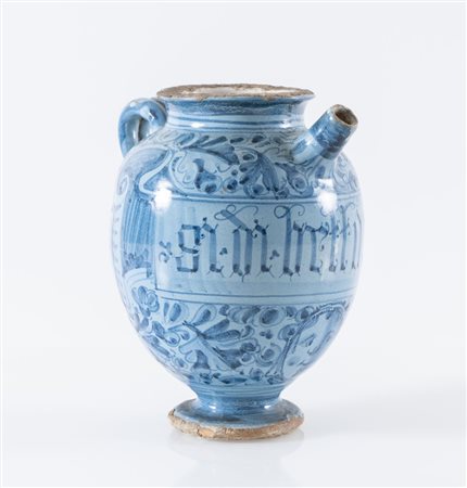 Vaso in maiolica monocroma blu a gran fuoco con iscrizioni farmaceutiche e...