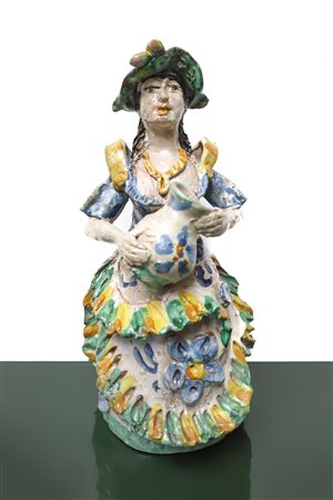Lumiera in maiolica di Caltagirone, donna con brocca