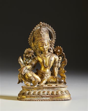  Arte Himalayana - Figura di Indra in bronzo dorato 
Nepal, XVIII secolo .