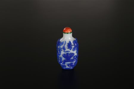  Arte Cinese - Snuff bottle in vetro con applicazioni blu
Cina, XVIII - XIX secolo.