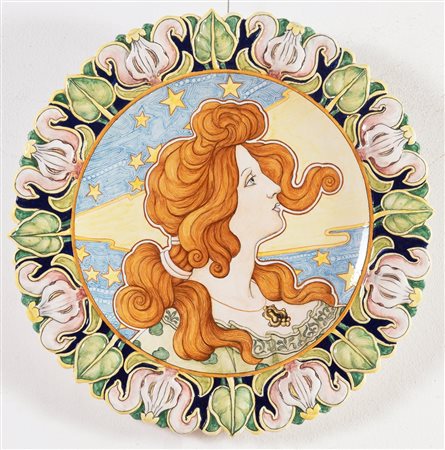 Manifattura Colonnata, Grande piatto da parata in ceramica di gusto Liberty, Sesto Fiorentino, inizi del XX secolo.