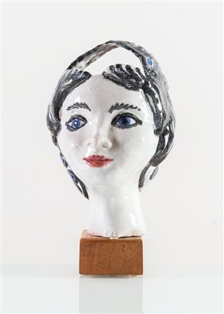 Donatella Bortolotti detta Dodi (Milano 1926), Vaso in ceramica con manico raffigurante “Testa femminile”, 1973.