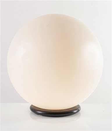 Grande lampada da tavolo sferica in vetro, Italia, Anni ‘70.