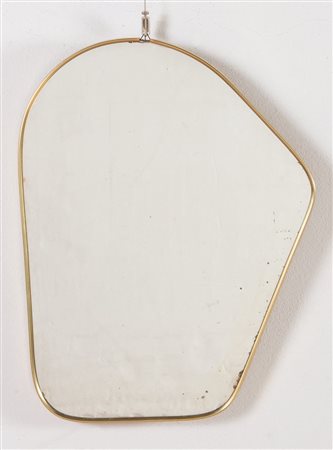 Specchio da parete di forma asimmetrica, Italia, Anni ‘50.
