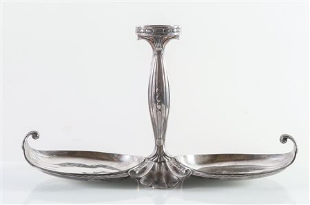 Manifattura Christofle, Centrotavola in metallo argentato di gusto Art Deco, Collezione “Gallia”, Francia, Anni ‘20.