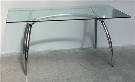 Calligaris Tavolo da pranzo. Italia, produzione recente. Piano in vetro temperat