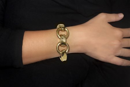 
 
 grammi 92.0, lunghezza cm 20 Bracciale semirigido in oro giallo satinato  