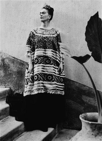 Leo Matiz (1917-1998)  - Frida Kahlo en La Casa Azul, 1944 approx.