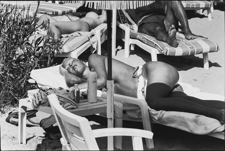 Elliott Erwitt (1928)  - Saint-Tropez, 1989