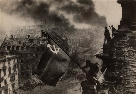 Jewgeni Khaldey (1917-1997)  - Victory Flag over Reichstag, 1945