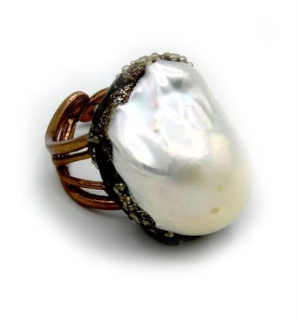 ANELLO DORATO CON PERLA in argento 925 dorato con perla barocca mm 25x20,...