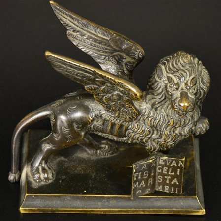 LEONE DI SAN MARCO bronzo, cm 11x11x6 Italia, fine XIX secolo Difetti, rotture