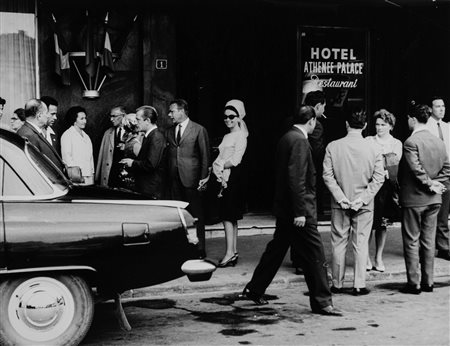 Mario Dondero (1928-2015)  - Romania, una via di Bucarest, 1970s