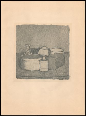 Giorgio Morandi
(1890-1964): NATURA MORTA CON QUATTRO OGGETTI E TRE BOTTIGLIE, 1956