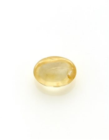 Zaffiro giallo ovale cabochon di ct. 46,968. 

Accompagnato da analisi gemmolog