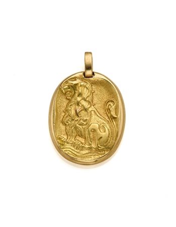 CARTIER
Pendente in oro giallo con il segno zodiacale del leone, g 7,80 circa,