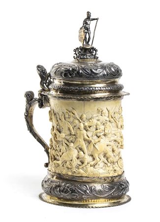 Tankard tedesco in argento
e avorio - XIX secolo
