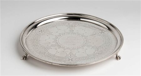 Salver vittoriano inglese in argento - Londra 1877, argentieri MARTIN . HAAL & Co.