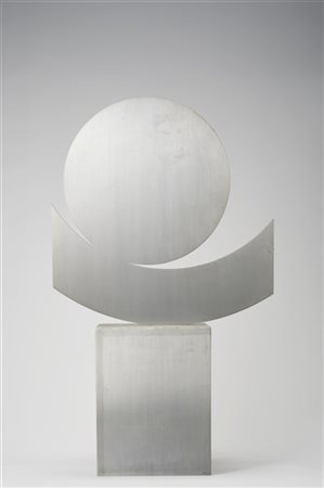 Alexander Liberman "Circle" 1962
acciaio
cm 73x43x21,5
Siglato, datato 1962 e nu