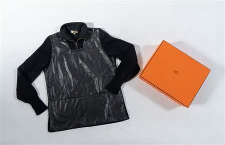 HERMÈS Maglione in misto cashmere e nappa sui toni del nero. Riporta taglia...