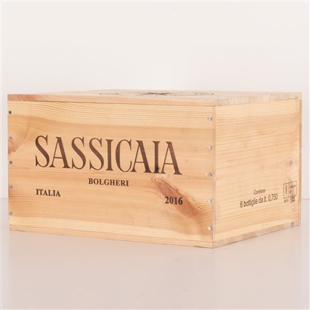  
Lotto di 6 bottiglie con cassa di legno Sassicaia Tenuta San Guido 2016
 