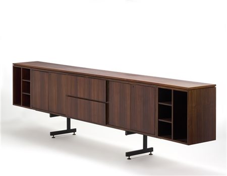 Grande sideboard con sportelli e vani a giorno. Italia, anni '60. Legno bordato