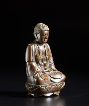  Arte Giapponese  - Buddha in bronzo
Cina o Giappone, XIX secolo .