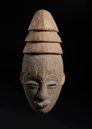  Arte africana - Repubblica Democratica del Congo, Pende. 
Maschera in legno. 
.