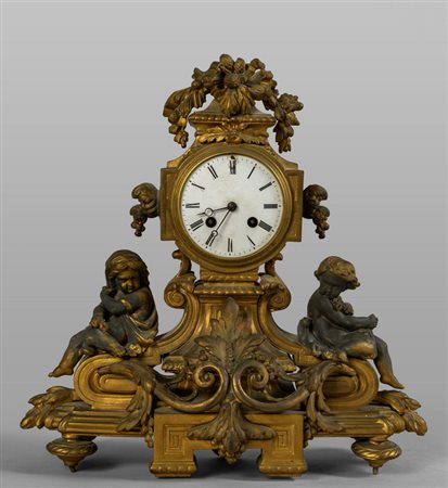 Orologio Luigi Filippo in bronzo dorato con putti 