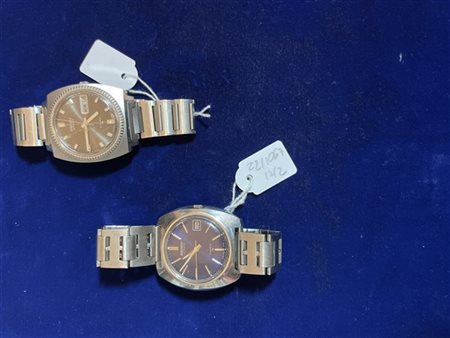 Coppia di Seiko quadrante grigio e uno blu con indici applicati secondi al cent