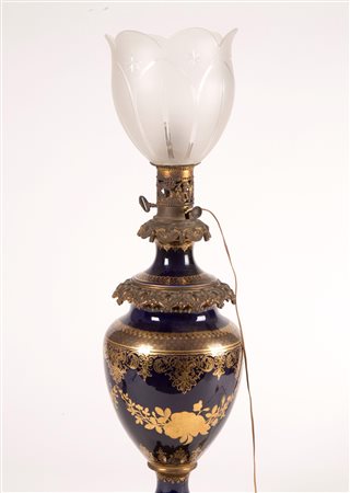 Oil lamp