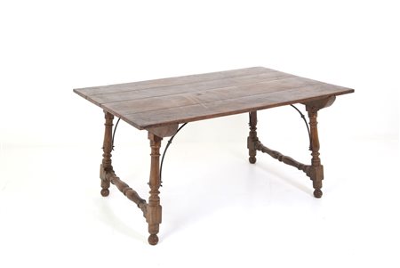 Table with turned legs