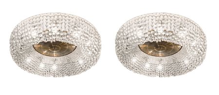Coppia di grandi lampadari da soffitto in ottone e brindoli a rosetta., 70's