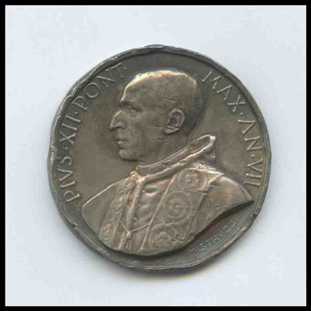 

Medaglia Pio XII benemeriti