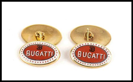 ITALIA

Coppia di gemelli in oro Bugatti