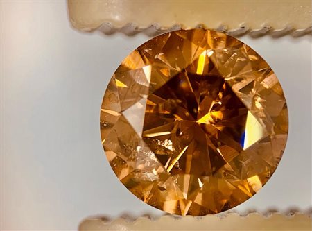 DIAMANTE 2,02 CT FANCY MARRONE ARANCIO UNIFORME TAGLIO BRILLANTE -...