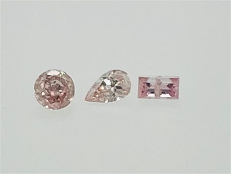 3 DIAMANTI 0,28 CT FANCY ROSA CHIARO PUREZZA SI-I2 - TAGLIO MIX - AM20705-32