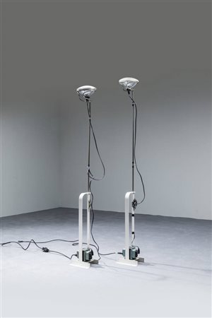 ACHILLE E PIER GIACOMO CASTIGLIONI<BR>Coppia di lampade mod.Toio