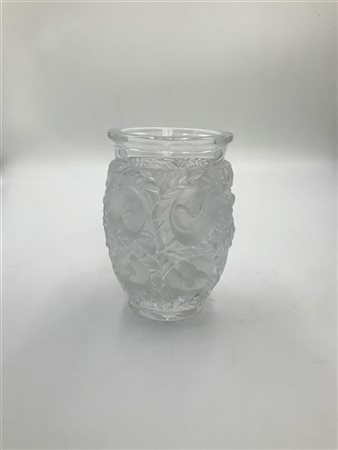 Lalique Vaso in cristallo trasparente incolore parzialmente acidato decorato con