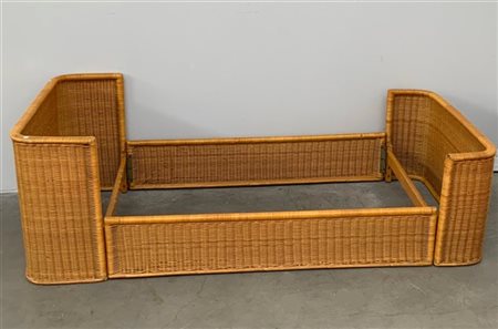 Daybed in midollino. Italia, anni '60. (cm 197x64x96) (difetti)