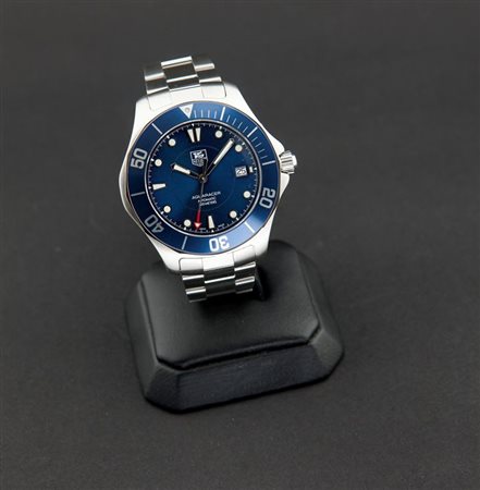 TAG HEUER Modello"Aquaracer", serie recente Diam 42 Cassa in tre corpi,...