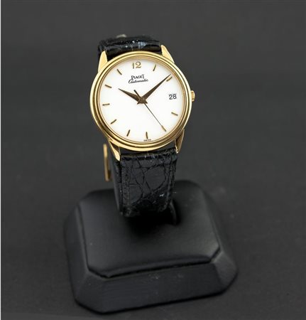 PIAGET Solo tempo, ref. 15988, anni '90 Diam 34 Cassa a gradino in oro giallo...