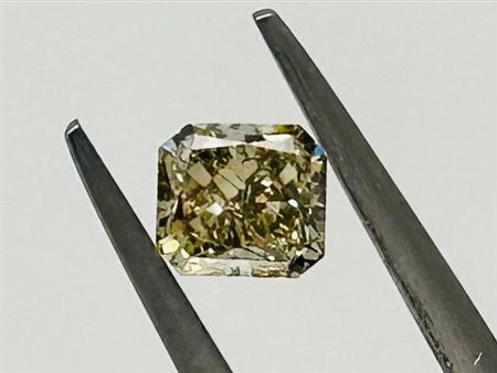 DIAMANTE 0,88 CT NATURAL FANCY MARRONE GIALLO COLORE VS1 - TAGLIO RADIANTE -...