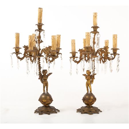 COPPIA DI CANDELABRI in ottone dorato