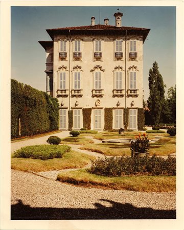 LUIGI GHIRRI (1943-1992) Villa anni Ottanta stampa cromogena verniciata...