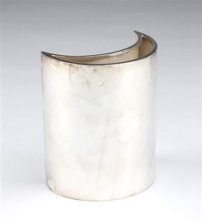 Vaso in argento -  firmato CLETO MUNARI