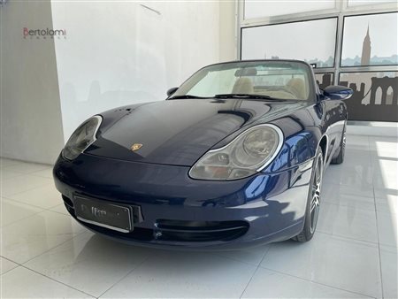  
Porsche 911 (996) Carrera 4 Cabrio 
 