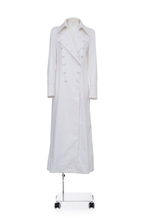 ALEXANDER McQUEEN Rare double breast long coat DESCRIPTION: Rare white double...